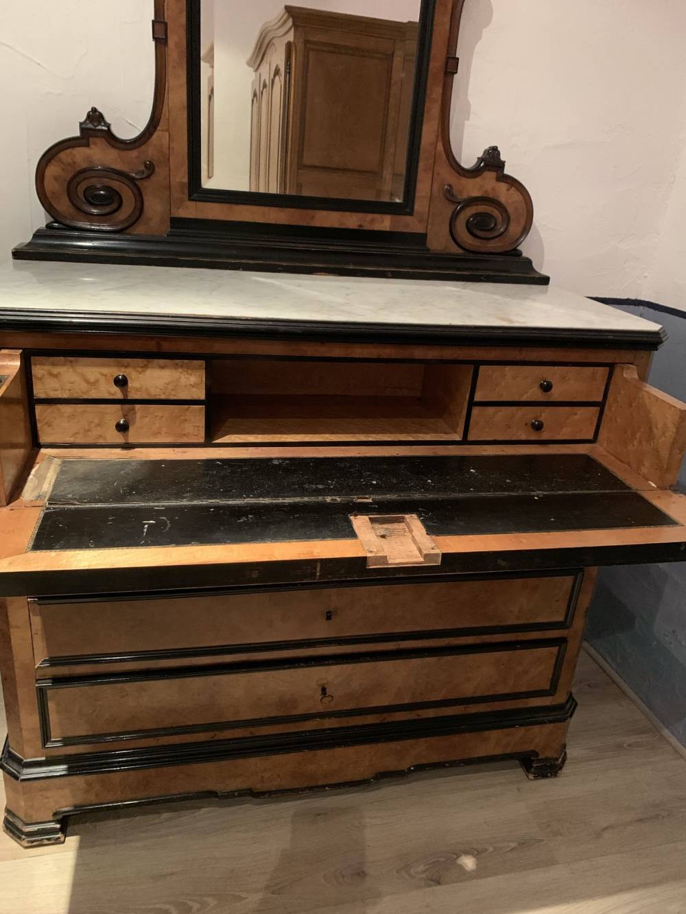 Commode-coiffeuse restaurée – XIXᵉ siècle (1)